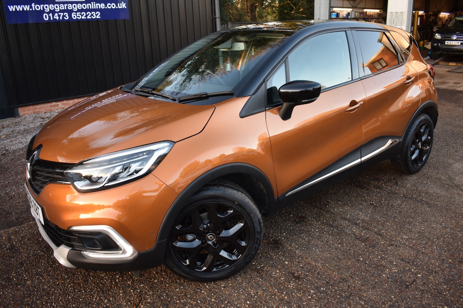 Used Renault Captur 2019 for sale - 76858717: Photo 1