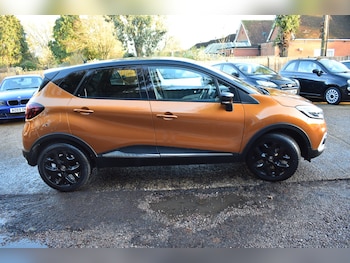 Used Renault Captur 2019 for sale - 76858717: Photo