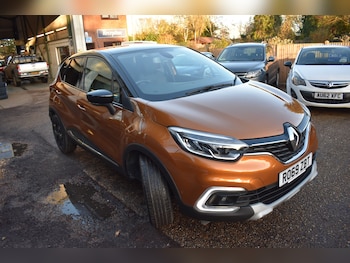 Used Renault Captur 2019 for sale - 76858717: Photo