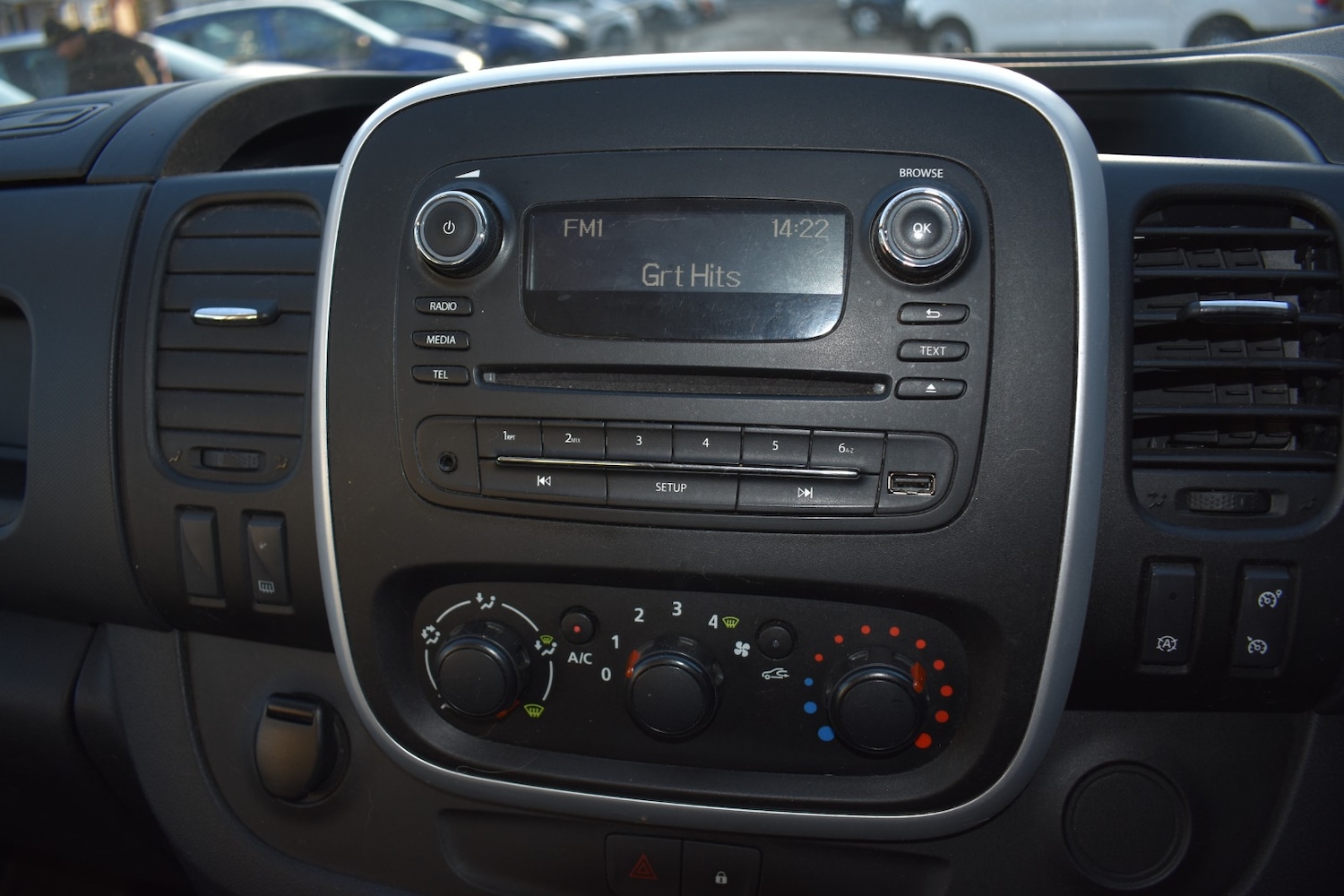 Used Vauxhall Vivaro 2015 for sale - 76706191: Photo 15