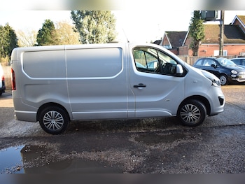 Used Vauxhall Vivaro 2015 for sale - 76706191: Photo