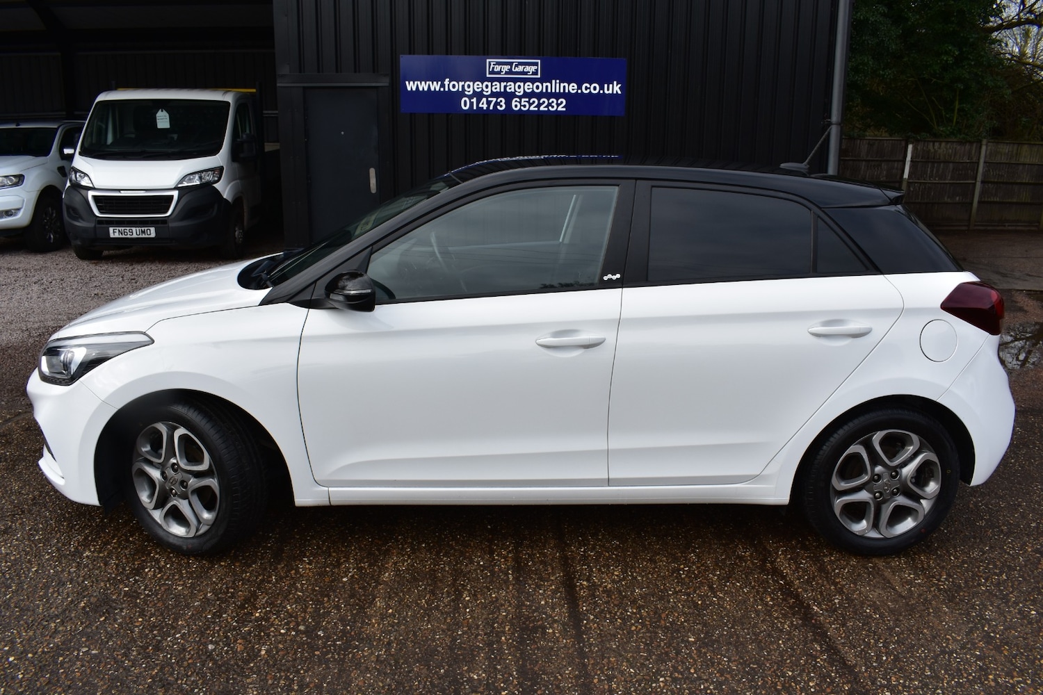 Used Hyundai i20 2020 for sale - 77532449: Photo 6
