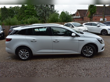 Used Renault Megane 2020 for sale - 78791824: Photo