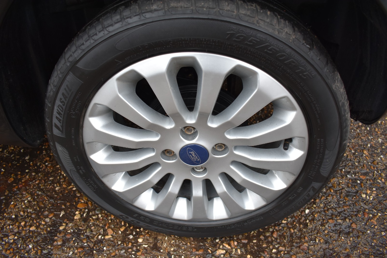 Used Ford Ka 2015 for sale - 76931052: Photo 18