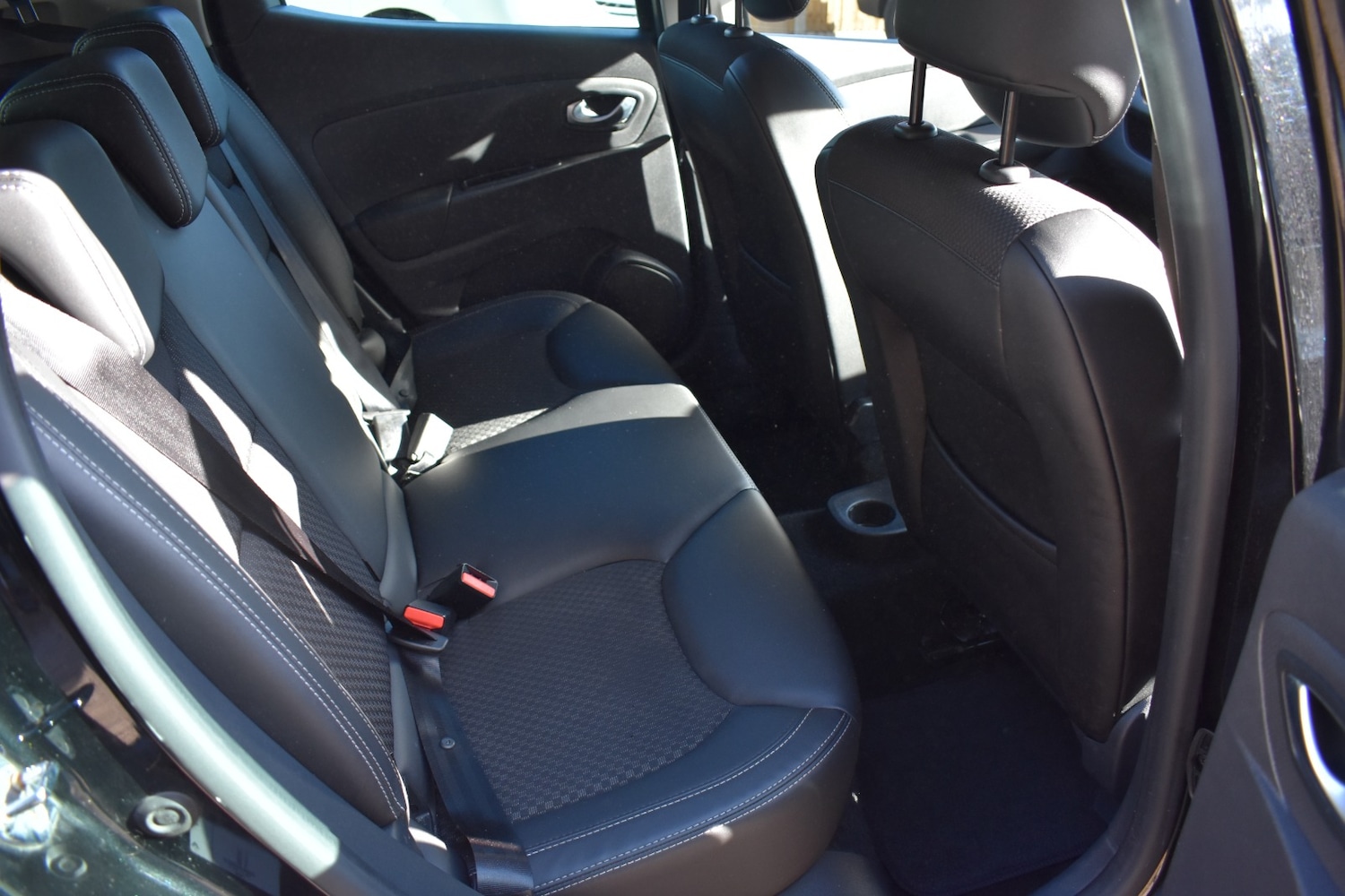 Used Renault Clio 2019 for sale - 76116680: Photo 11