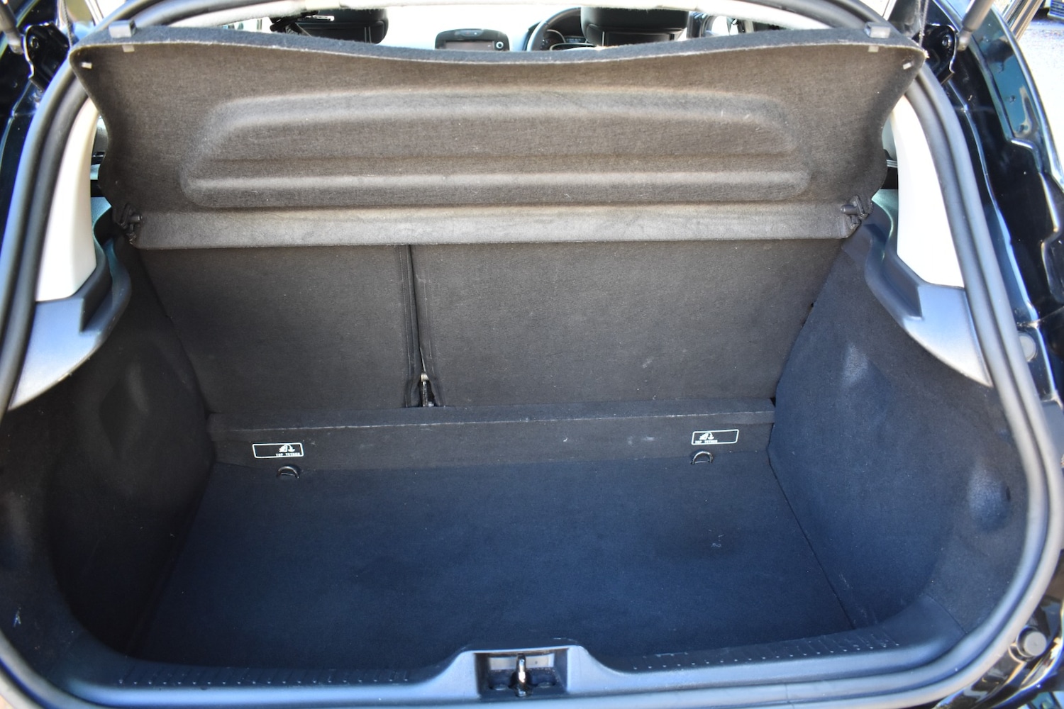 Used Renault Clio 2019 for sale - 76116680: Photo 12