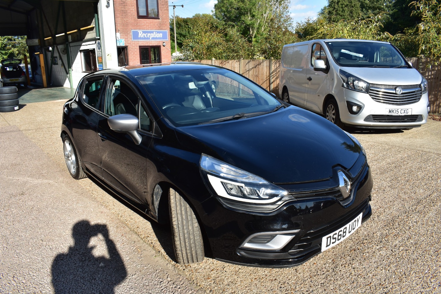 Used Renault Clio 2019 for sale - 76116680: Photo 3