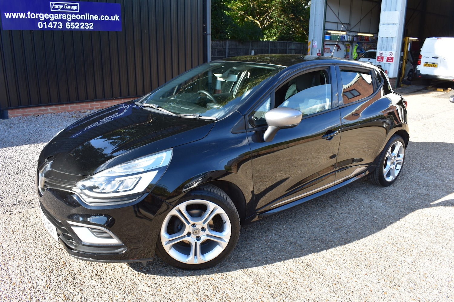 Used Renault Clio 2019 for sale - 76116680: Photo 5