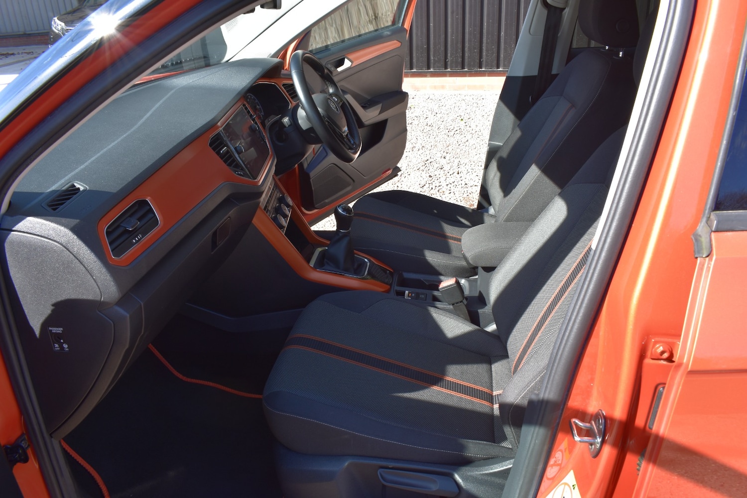 Used Volkswagen T-Roc 2018 for sale - 77974025: Photo 14