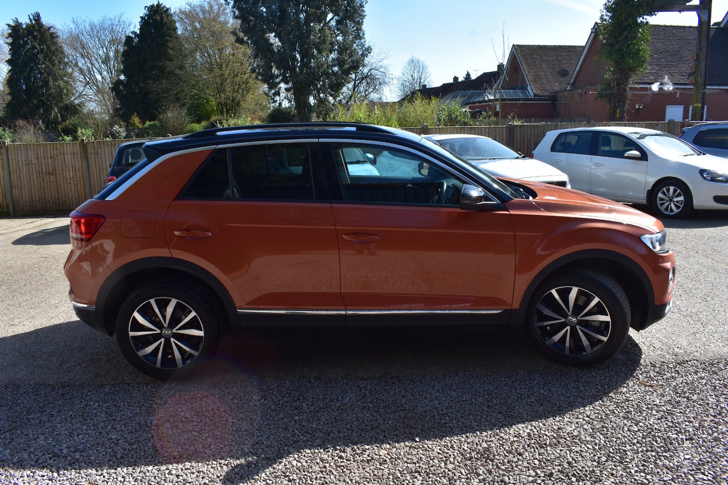 Used Volkswagen T-Roc 2018 for sale - 77974025: Photo 2
