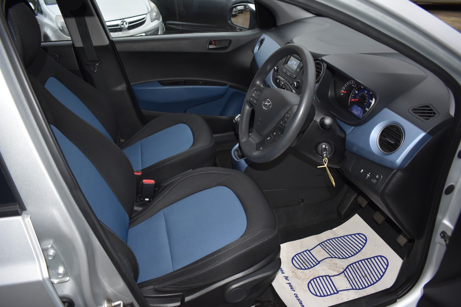 Used Hyundai i10 2014 for sale - 77532167: Photo 10