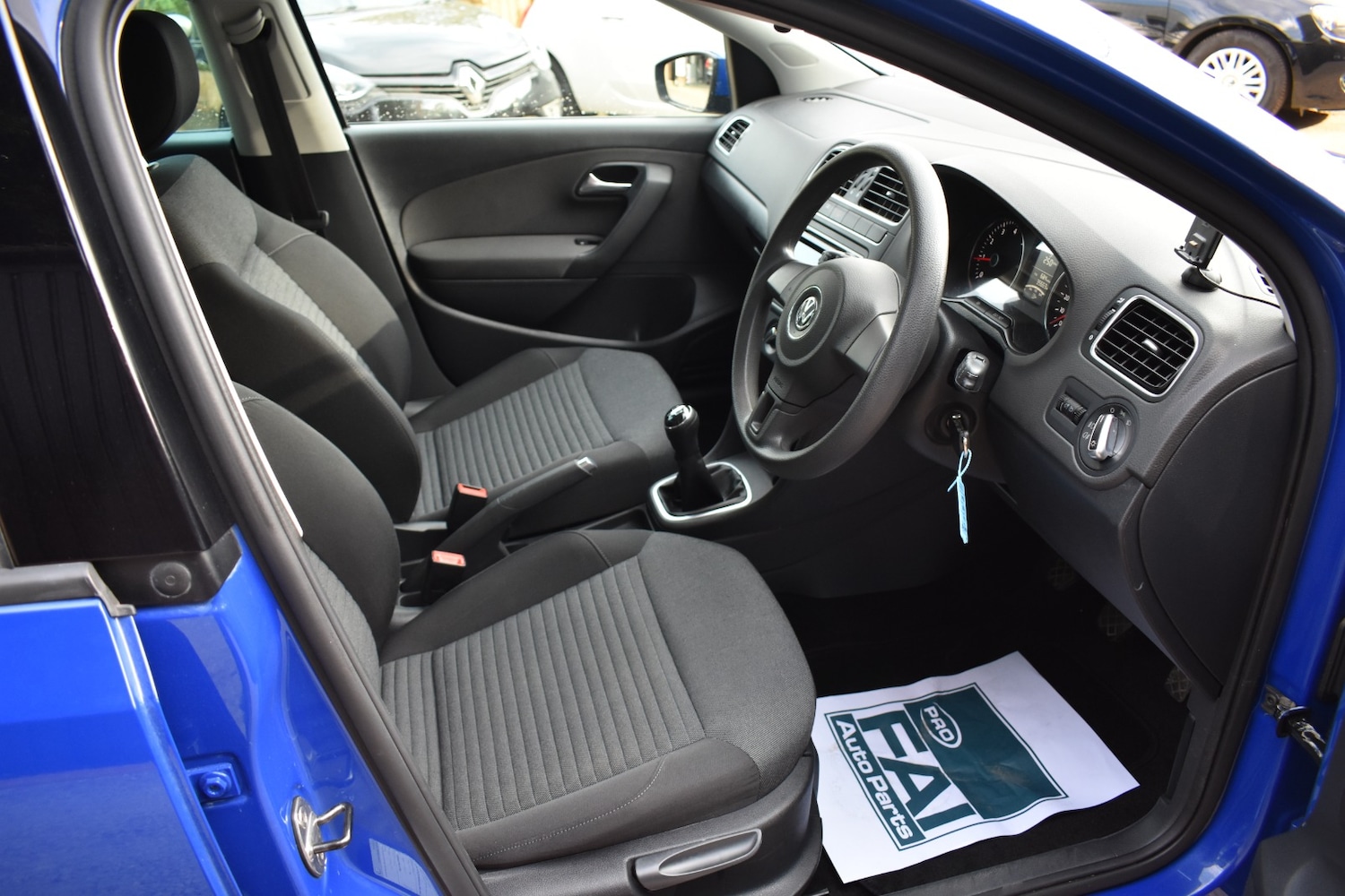 Used Volkswagen Polo 2013 for sale - 76055787: Photo 10