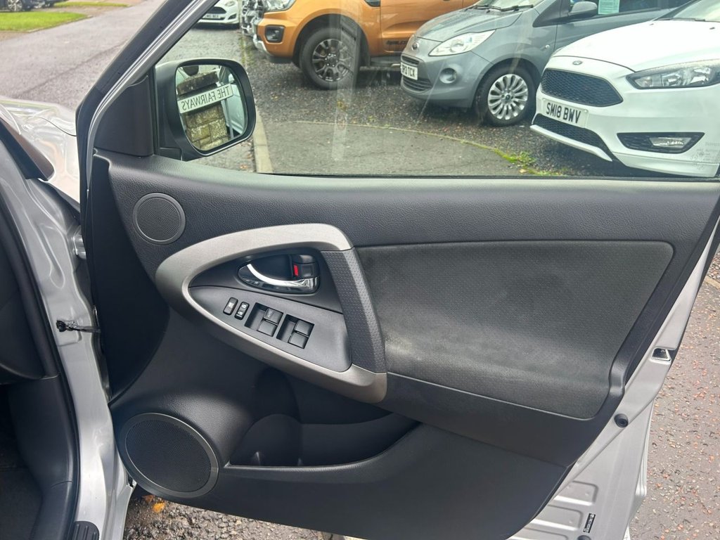 Used Toyota RAV4 2011 for sale - 76470121: Photo 11