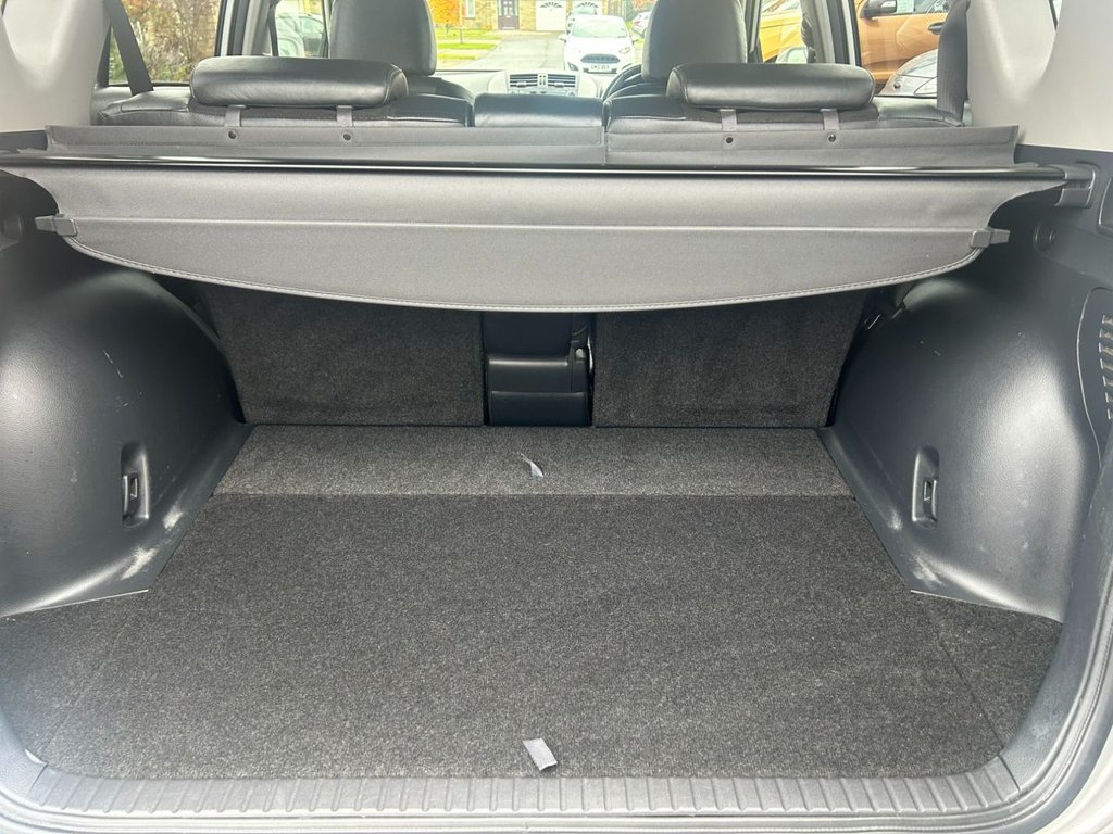 Used Toyota RAV4 2011 for sale - 76470121: Photo 15