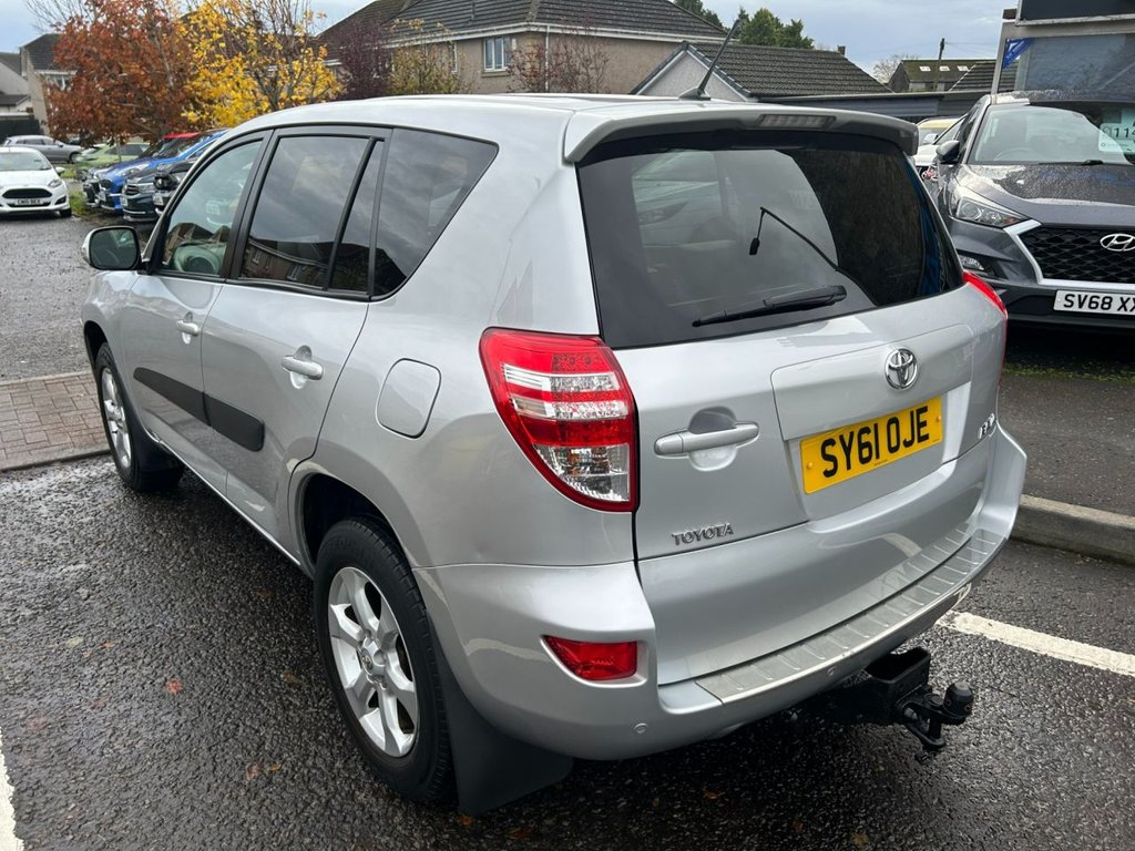 Used Toyota RAV4 2011 for sale - 76470121: Photo 3