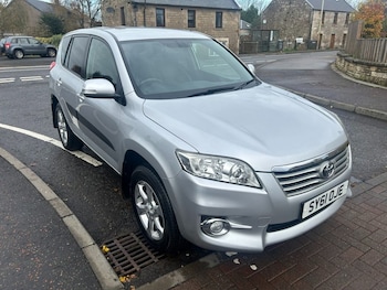 Used Toyota RAV4 2011 for sale - 76470121: Photo