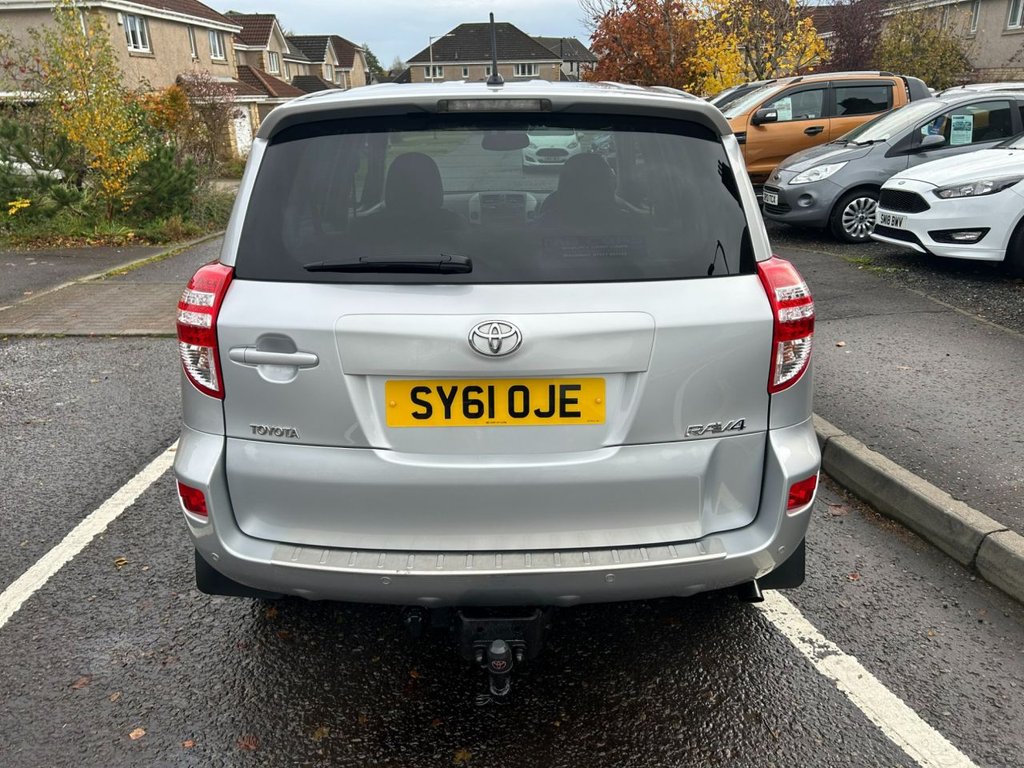 Used Toyota RAV4 2011 for sale - 76470121: Photo 7