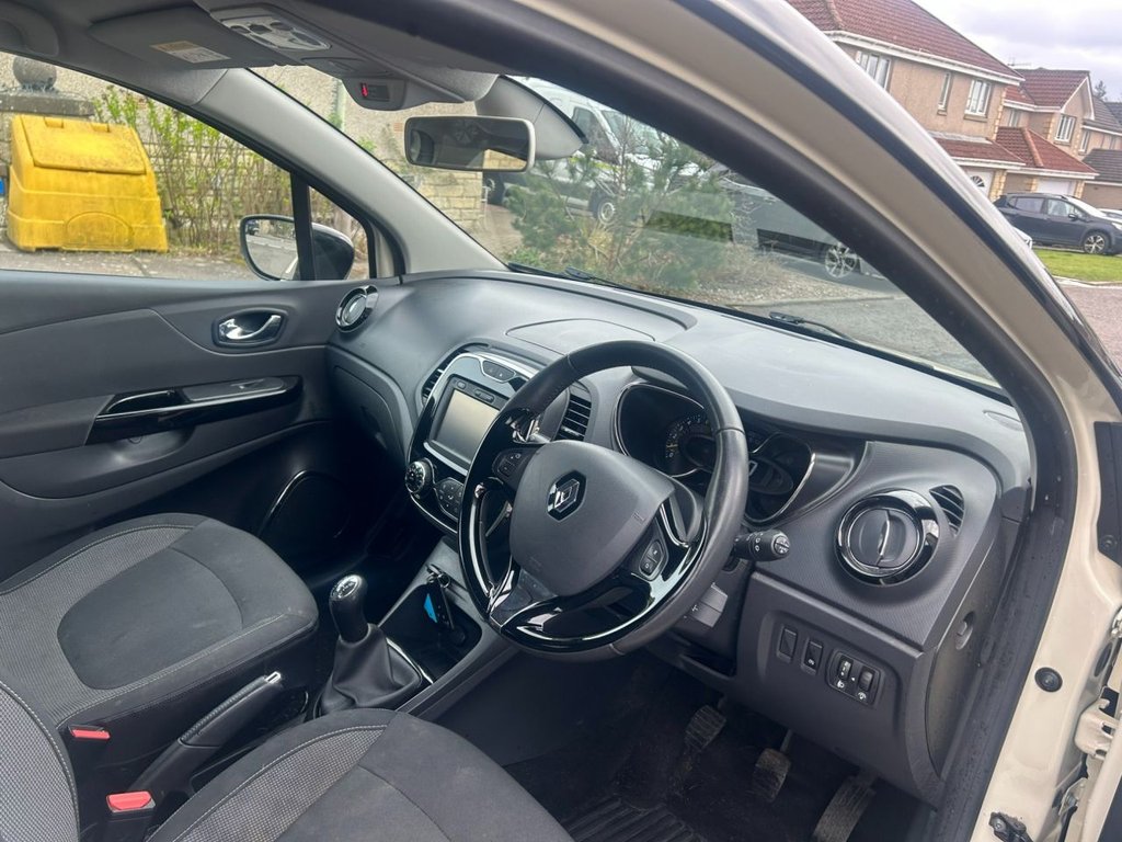 Used Renault Captur 2015 for sale - 78134475: Photo 8