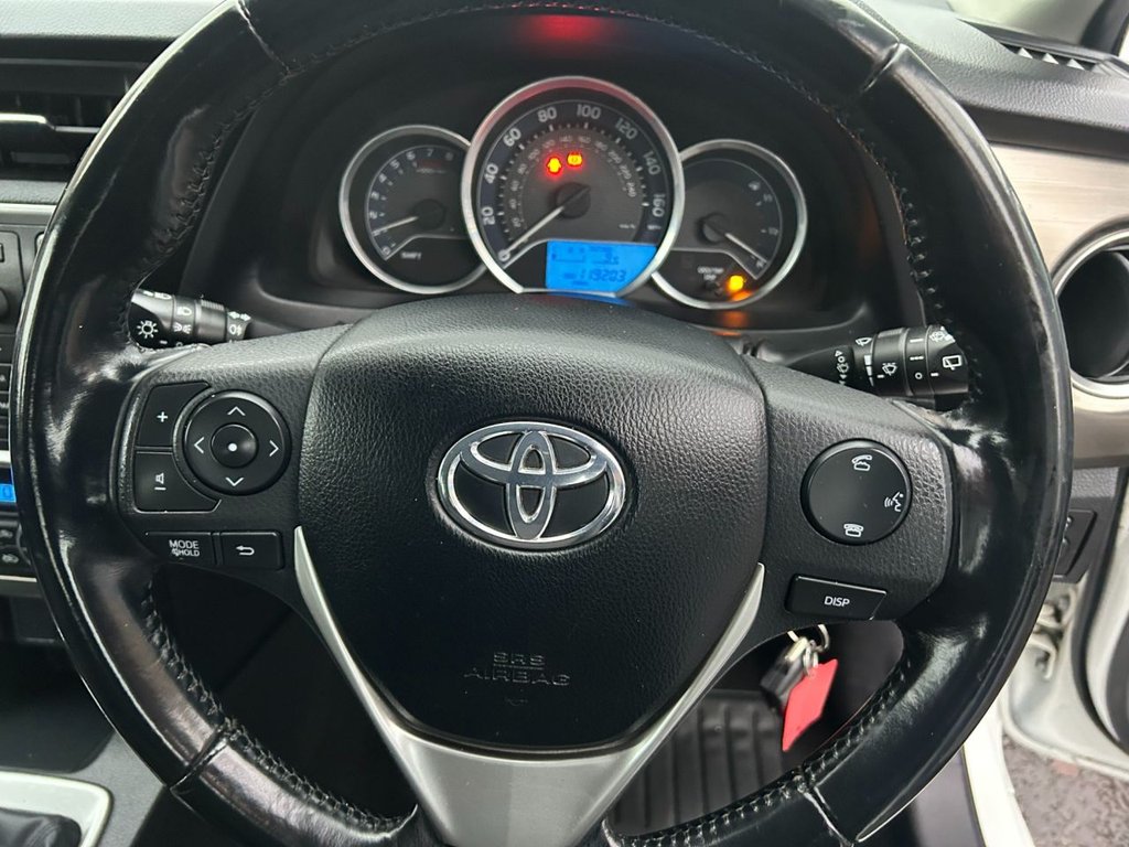 Used Toyota Auris 2014 for sale - 76883765: Photo 10