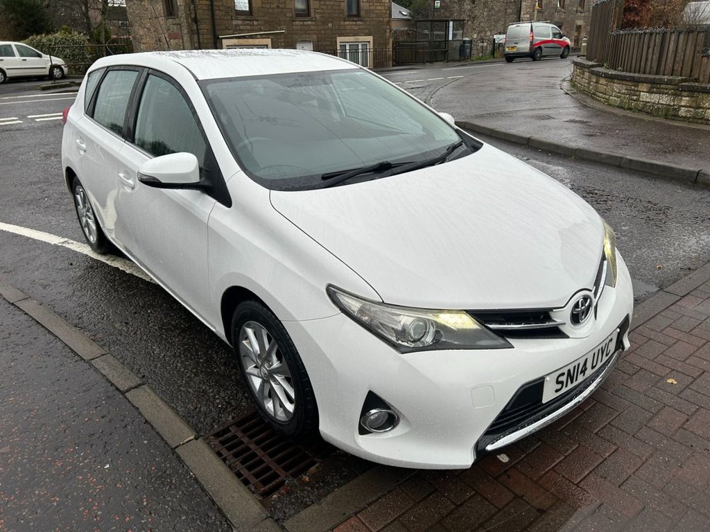 Used Toyota Auris 2014 for sale - 76883765: Photo 4