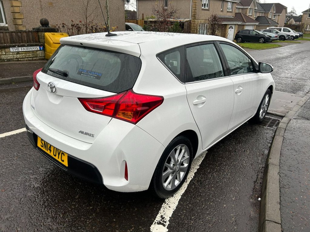 Used Toyota Auris 2014 for sale - 76883765: Photo 5