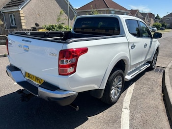 Used Mitsubishi L200 2017 for sale - 75515599: Photo