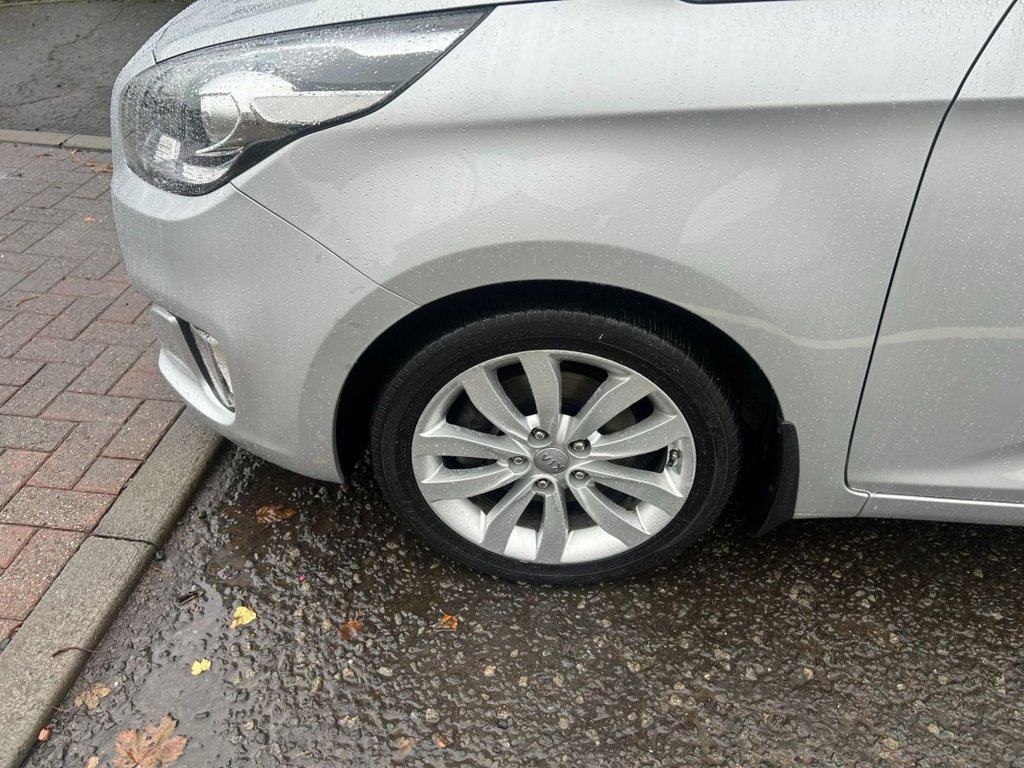 Used Kia Carens 2016 for sale - 76848298: Photo 18