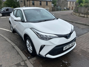 Used Toyota C-HR 2023 for sale - 78768982: Photo