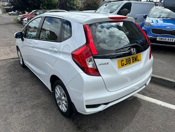 Used Honda Jazz 2018 for sale - 75642159: Photo
