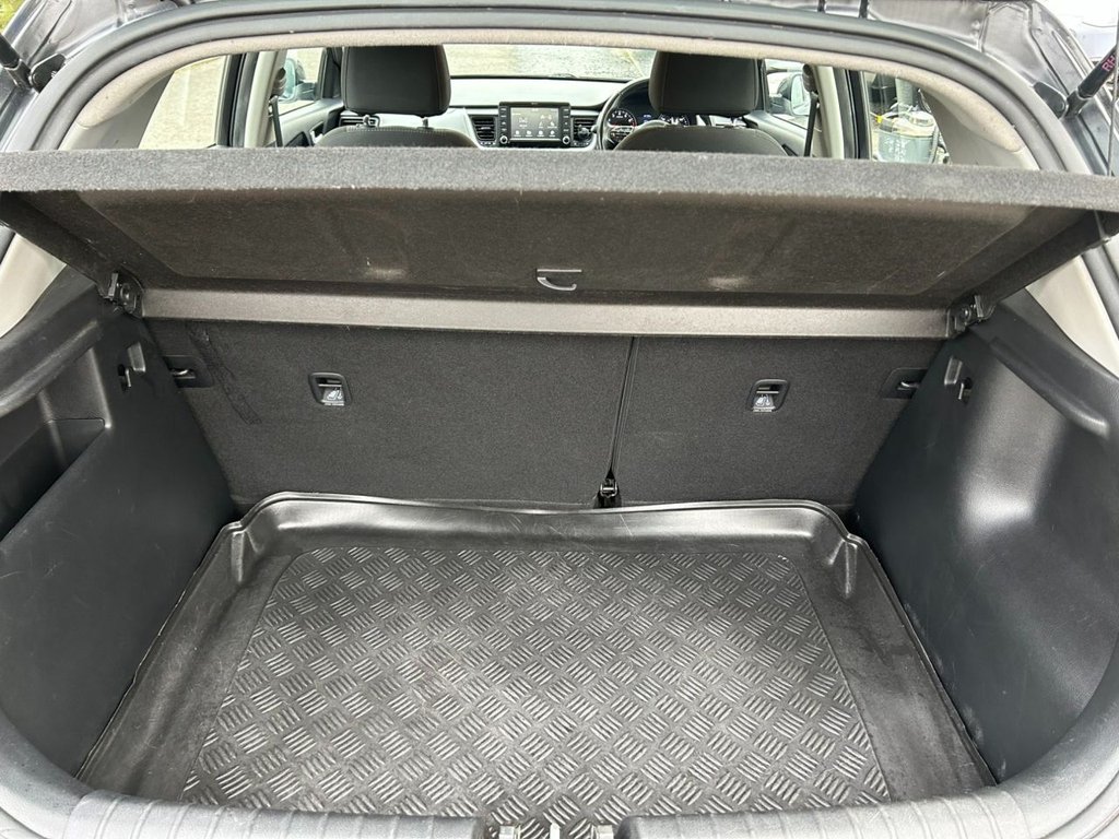 Used Kia Stonic 2019 for sale - 78044517: Photo 13