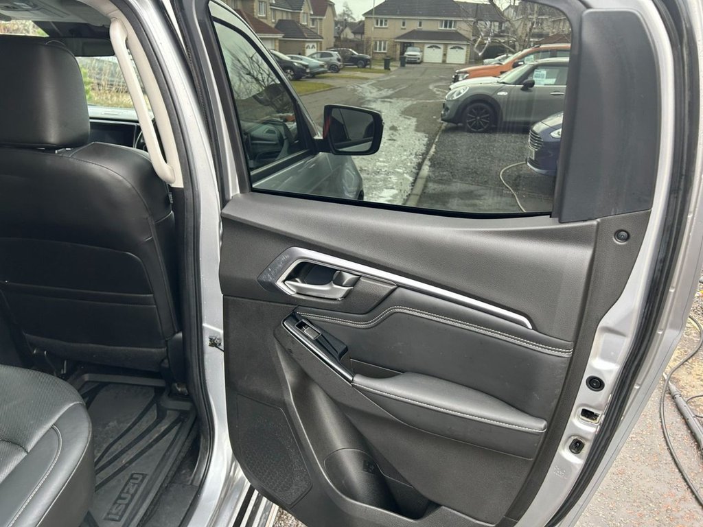 Used Isuzu D-Max 2022 for sale - 76768670: Photo 14