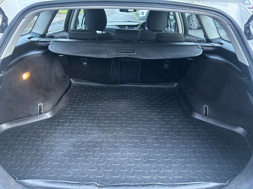 Used Toyota Avensis 2016 for sale - 77408173: Photo 17