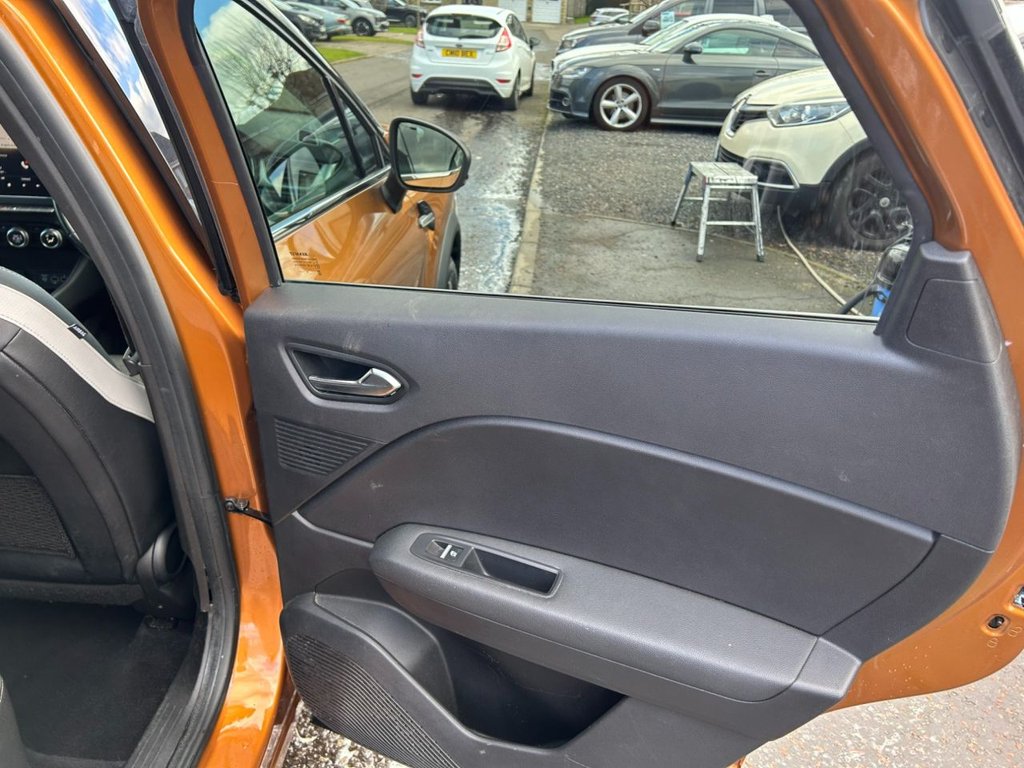 Used Renault Captur 2020 for sale - 77792124: Photo 13