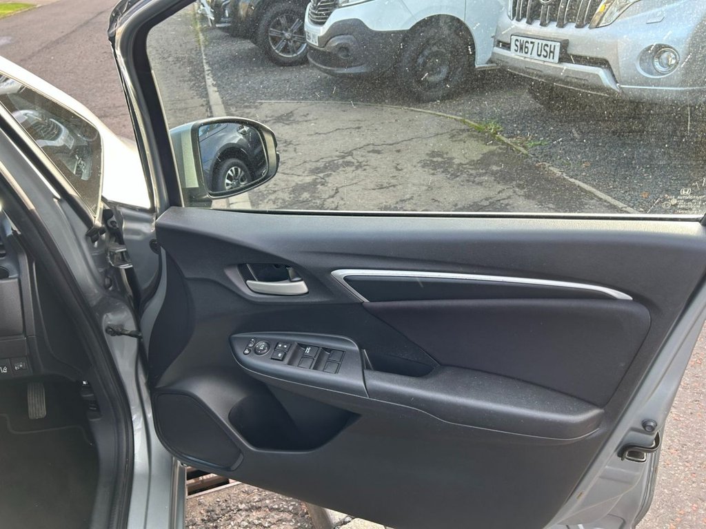 Used Honda Jazz 2016 for sale - 76740701: Photo 9