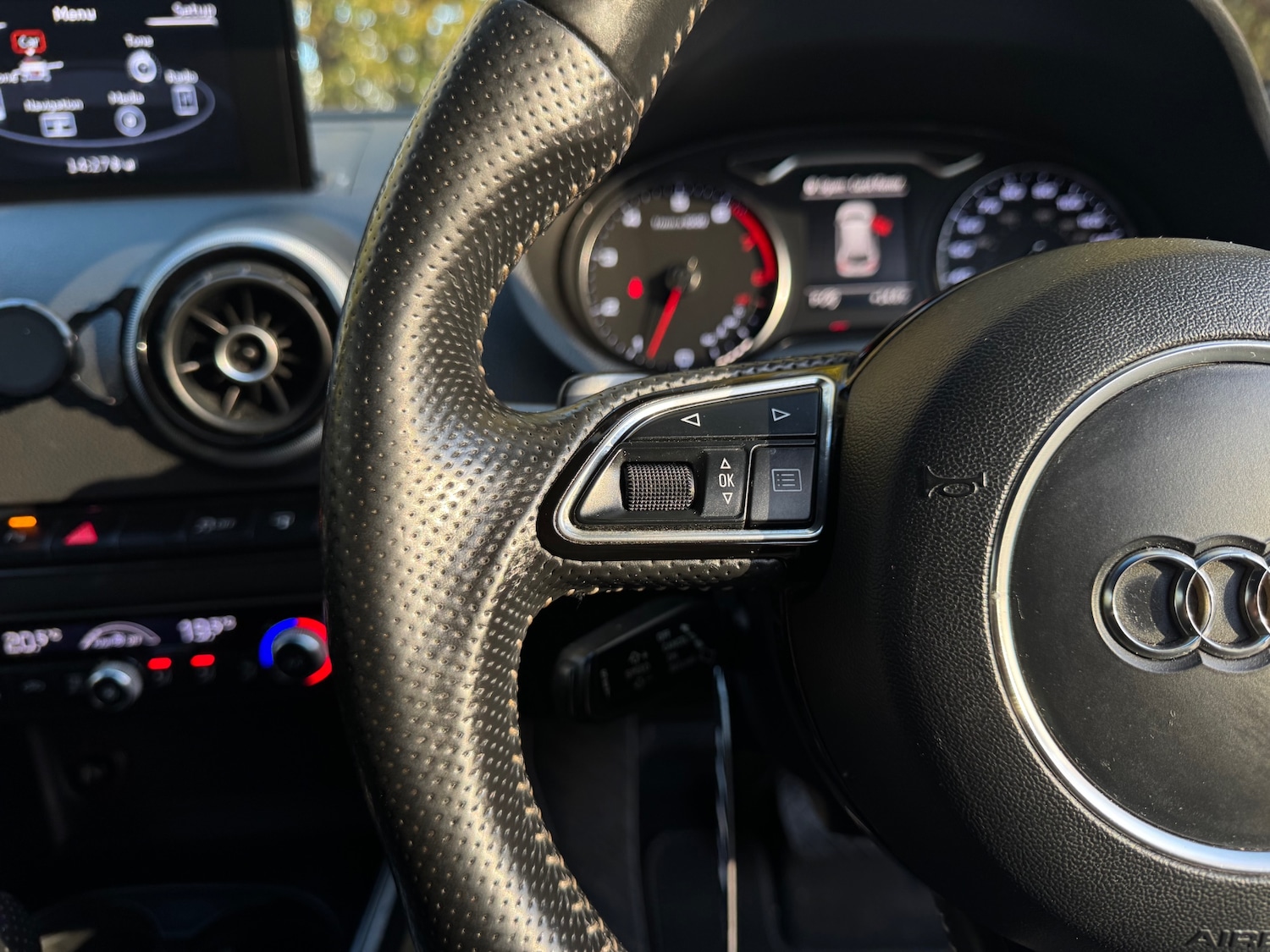 Used Audi A3 2015 for sale - 76525614: Photo 36