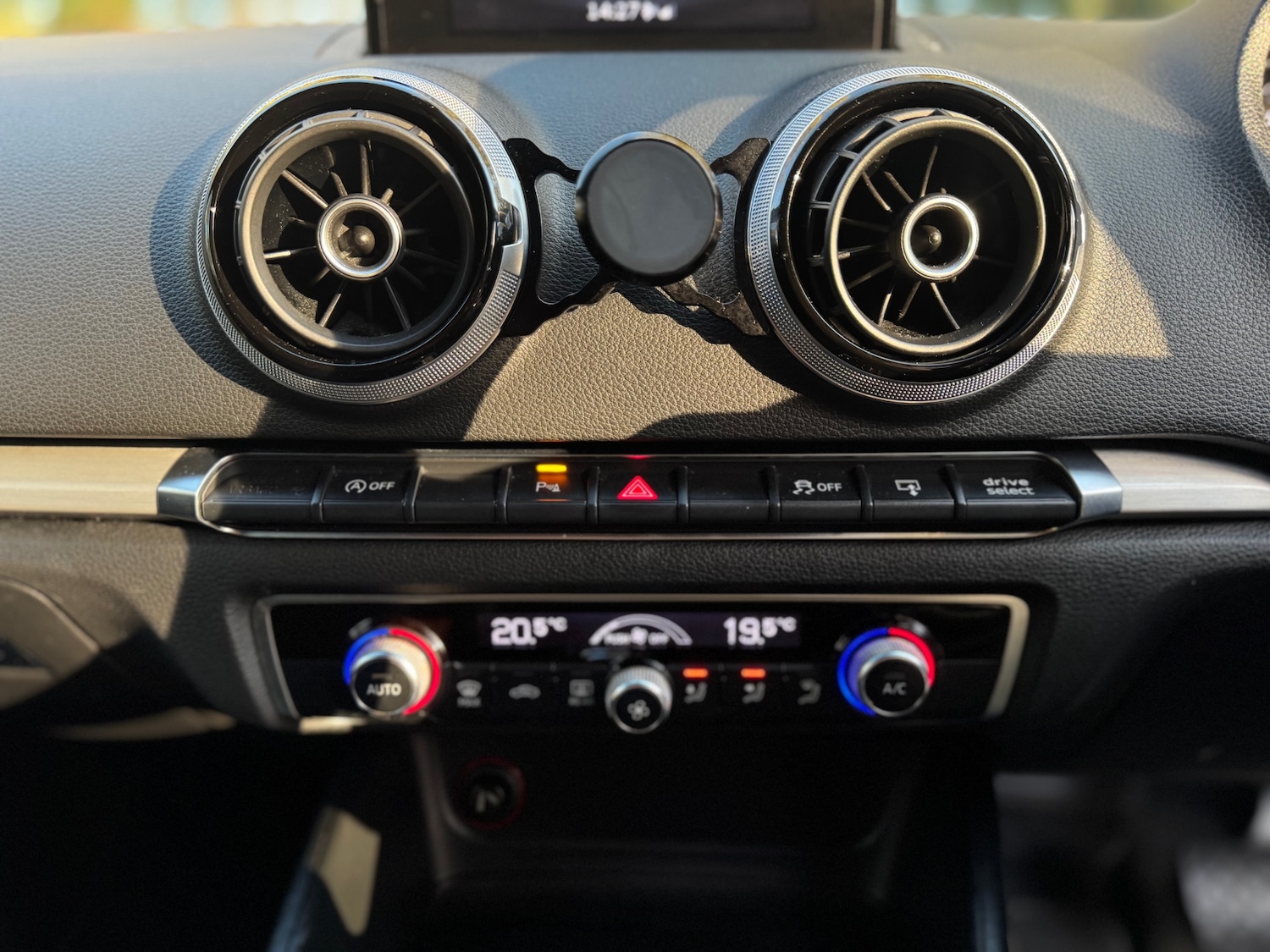 Used Audi A3 2015 for sale - 76525614: Photo 37