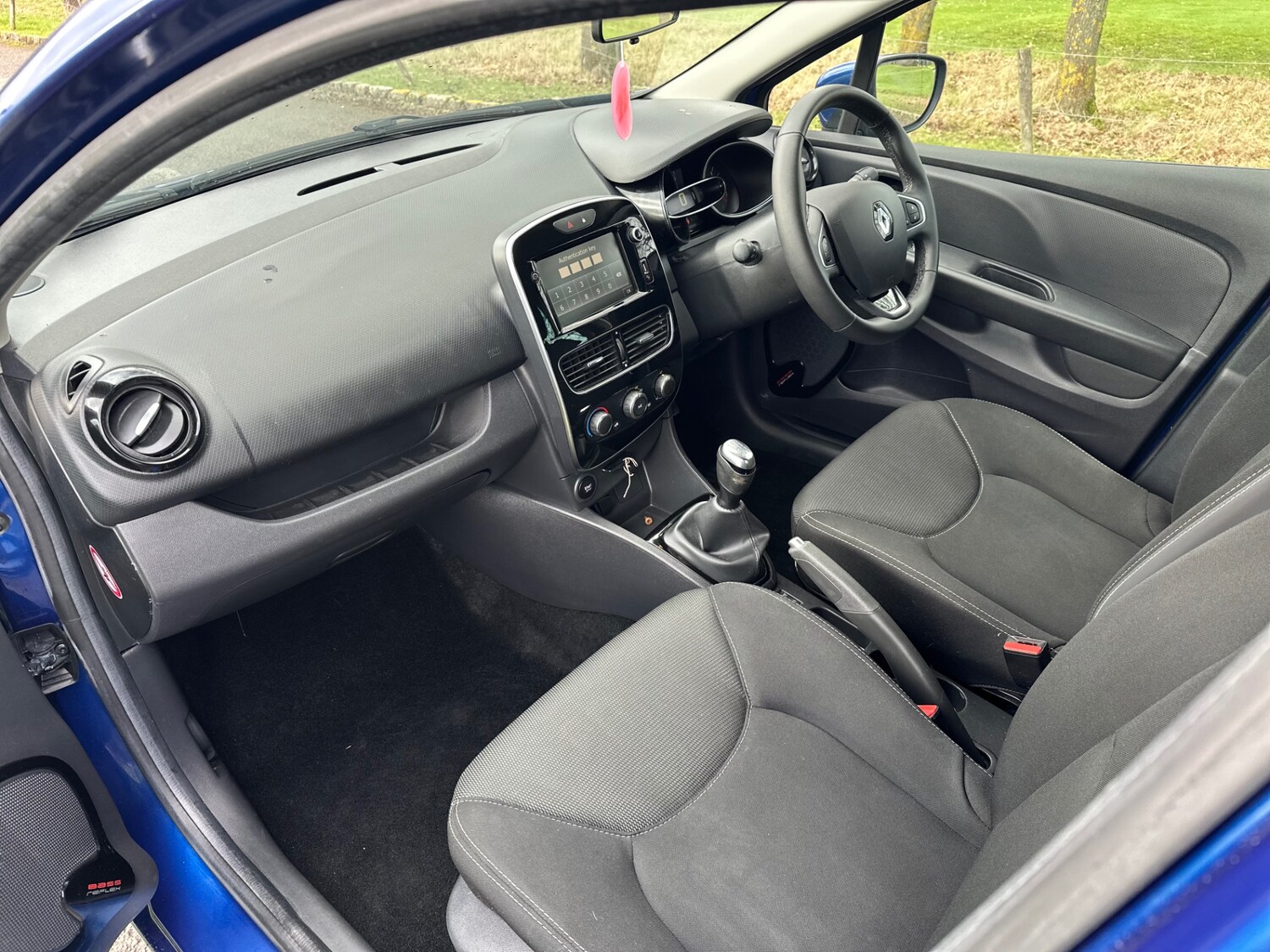 Used Renault Clio 2019 for sale - 77371120: Photo 22