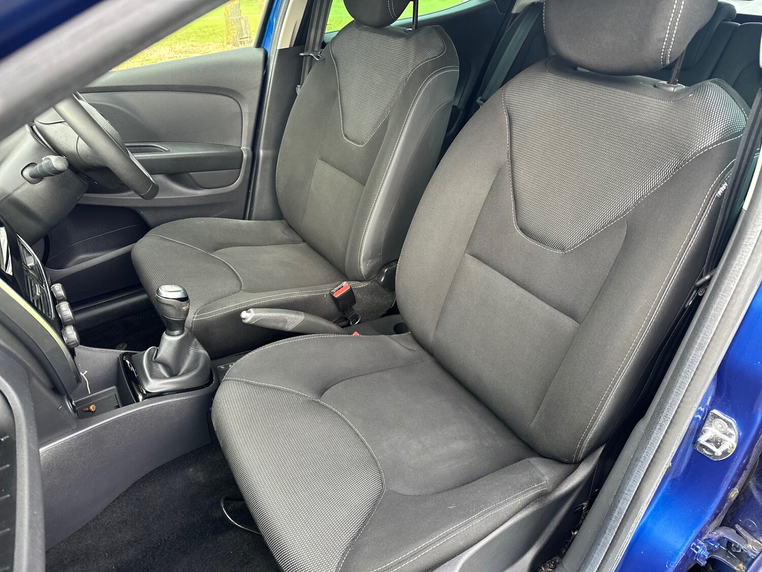 Used Renault Clio 2019 for sale - 77371120: Photo 24