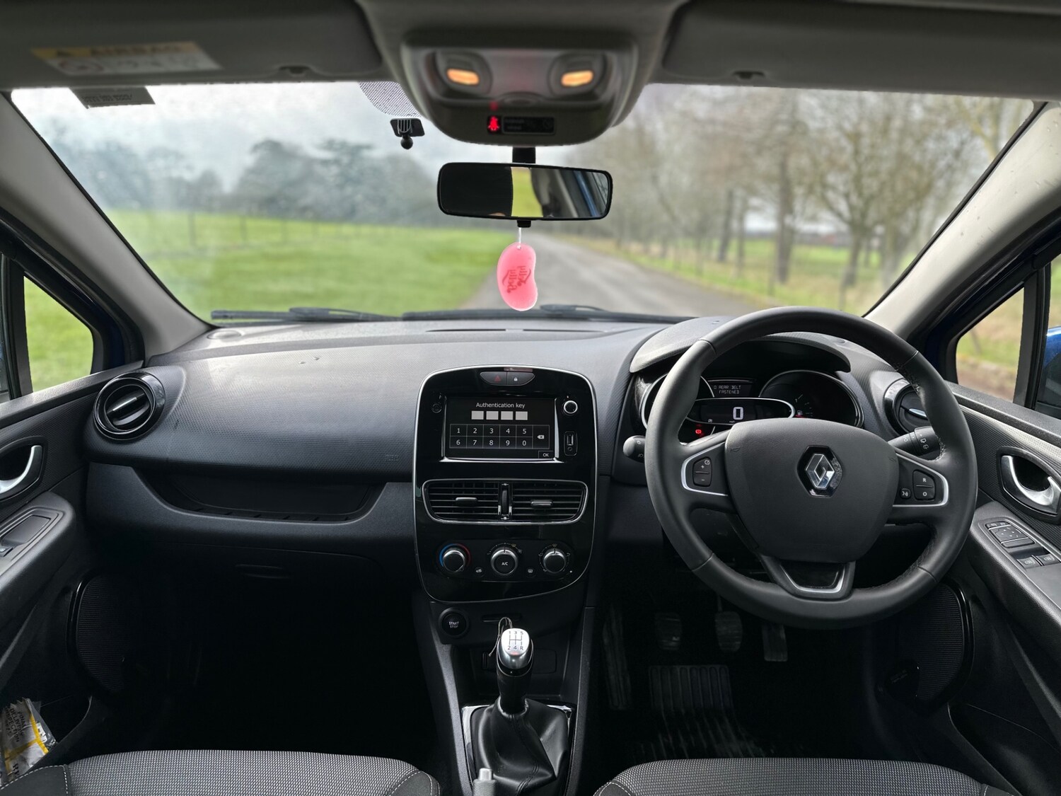 Used Renault Clio 2019 for sale - 77371120: Photo 28