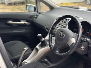 Used Toyota Auris 2007 for sale - 77341165: Photo
