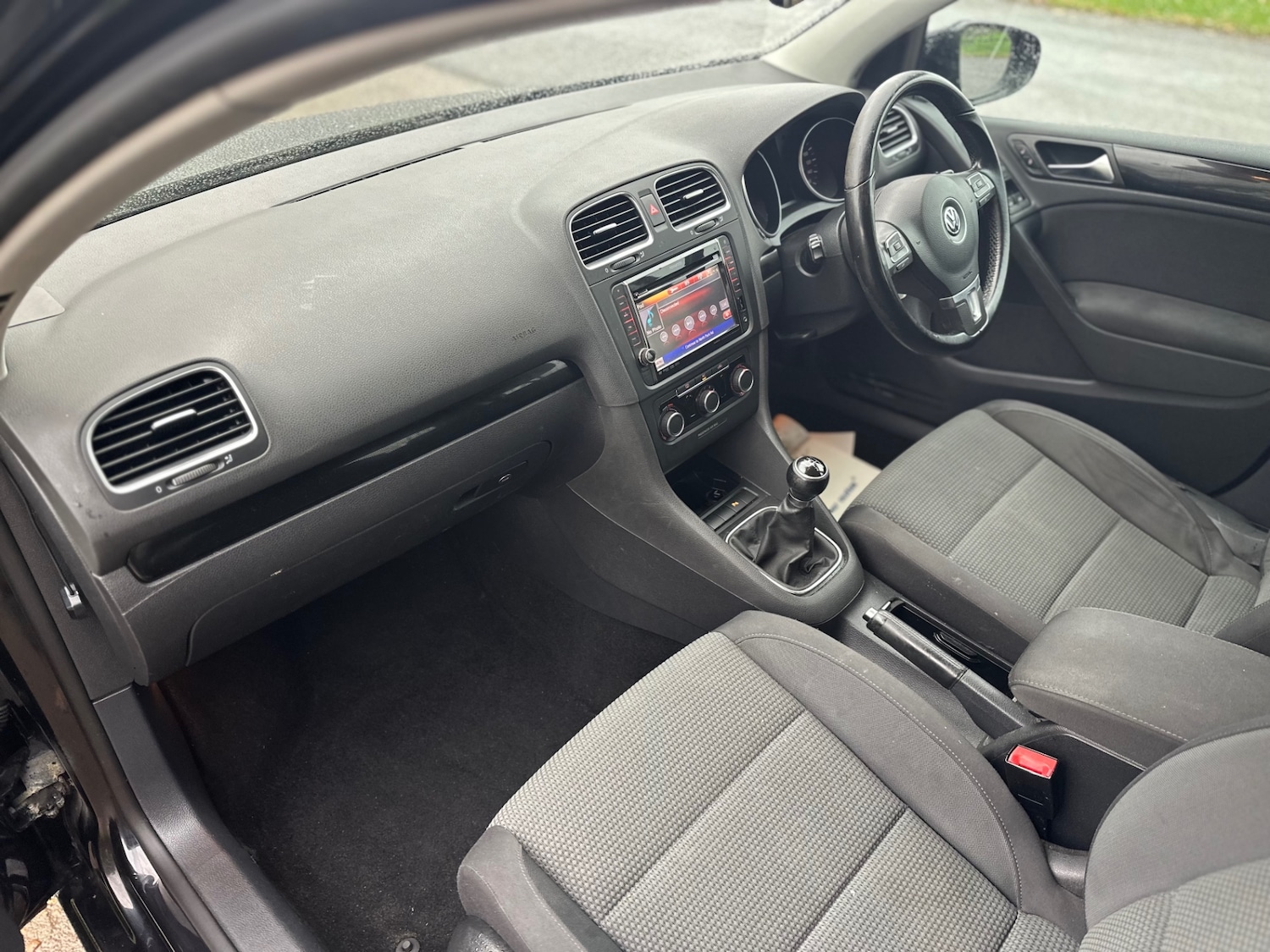 Used Volkswagen Golf 2011 for sale - 76536910: Photo 13