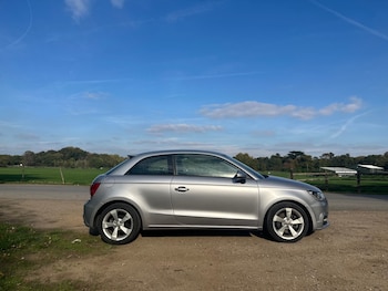 Used Audi A1 2016 for sale - 76249142: Photo