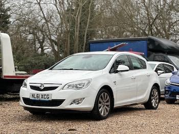Used Vauxhall Astra 2011 for sale - 77610727: Photo