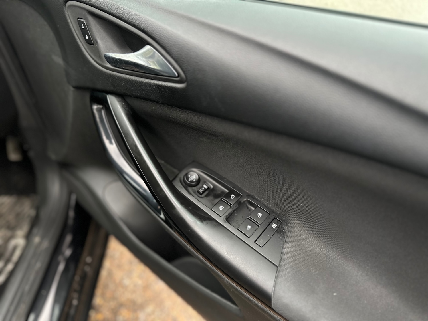 Used Vauxhall Astra 2017 for sale - 76464782: Photo 24