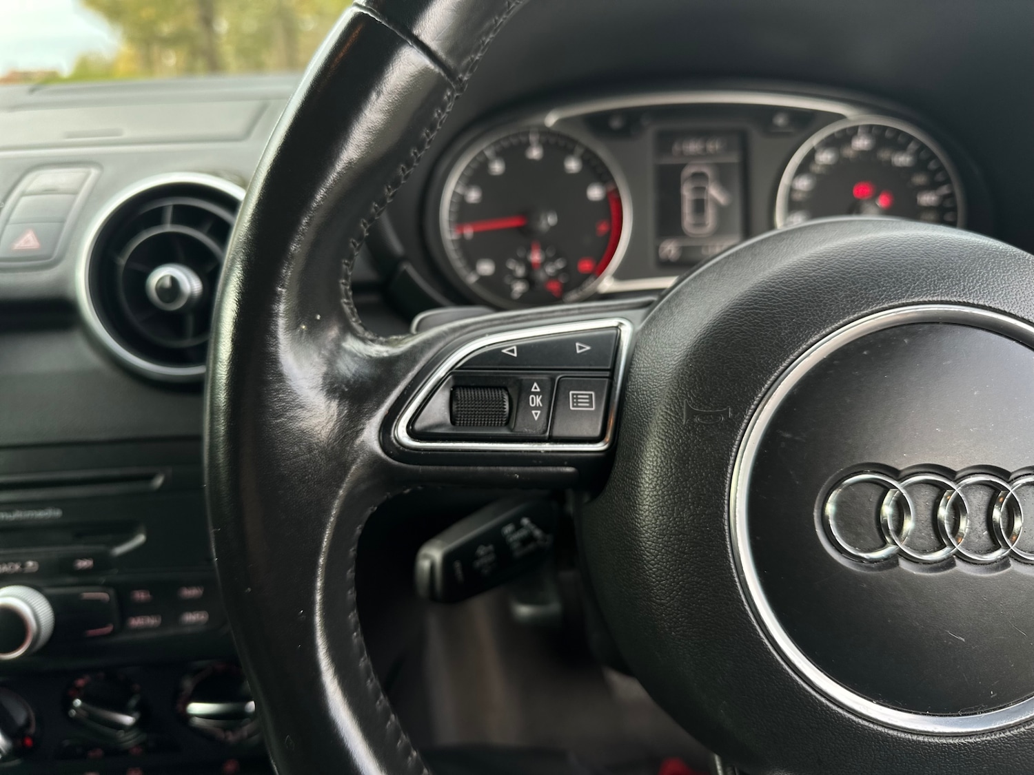 Used Audi A1 2011 for sale - 76536966: Photo 24