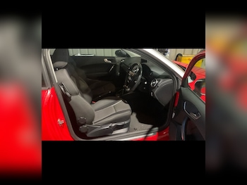 Used Audi A1 2011 for sale - 76536966: Photo