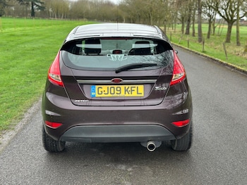 Used Ford Fiesta 2009 for sale - 77701961: Photo