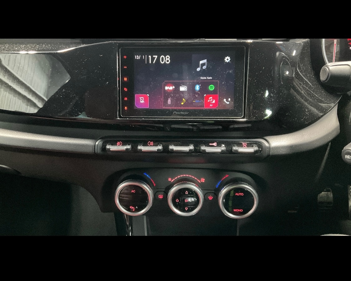 Used Alfa Romeo Giulietta 2011 for sale - 77319937: Photo 10