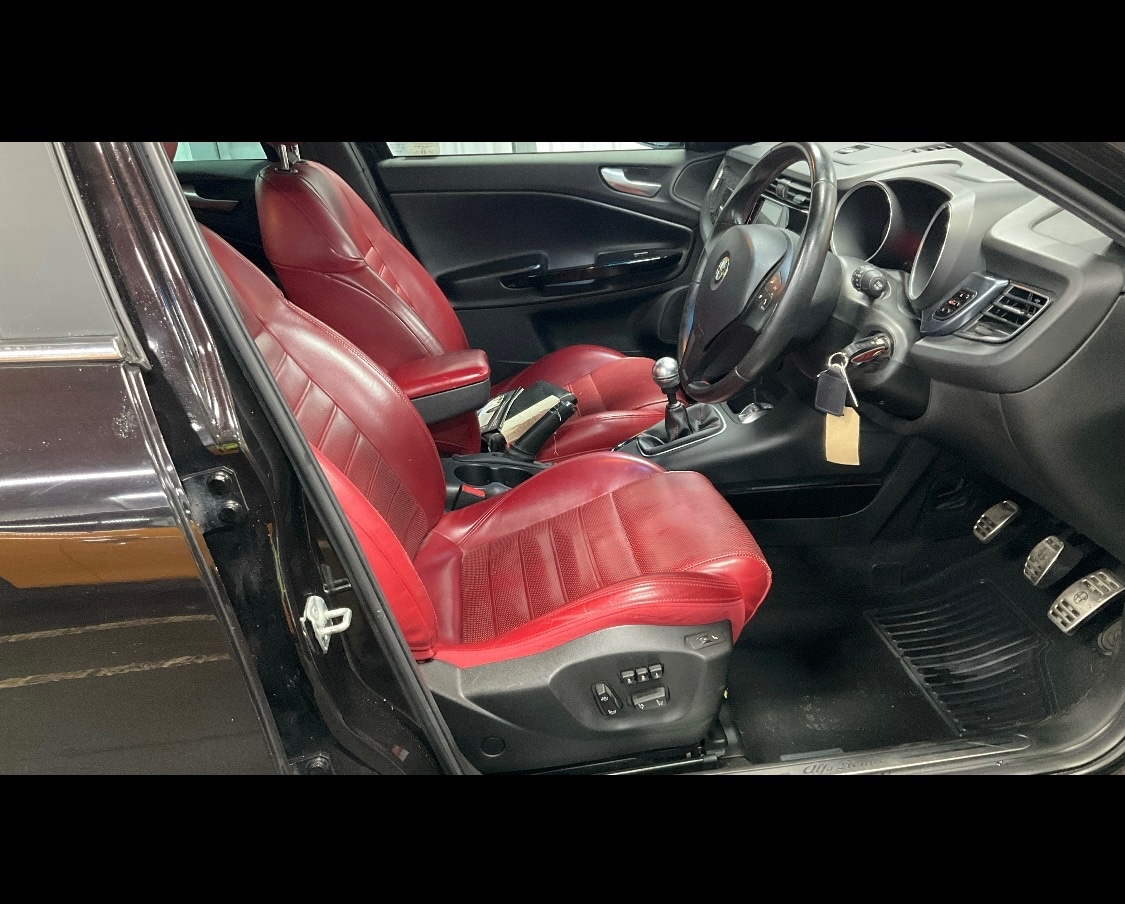 Used Alfa Romeo Giulietta 2011 for sale - 77319937: Photo 2