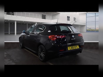 Used Alfa Romeo Giulietta 2011 for sale - 77319937: Photo